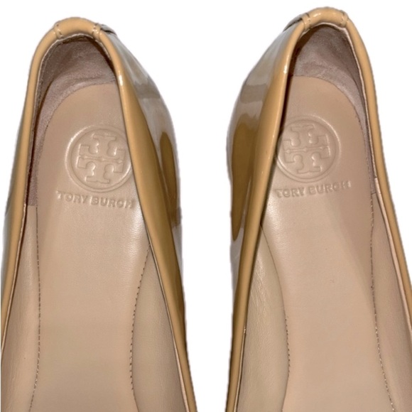 TORY BURCH ‘Trudy’ Gold Logo-Bow, Beige Patent, Ballet Flat, Sz 8.5M - Picture 5 of 11
